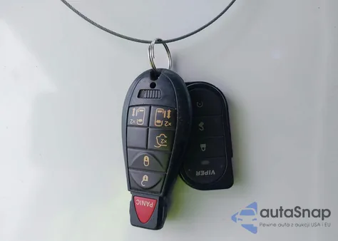 2014 Chrysler Town & Country Touring z USA, uszkodzony, nr VIN 2C4RC1BG6ER448643